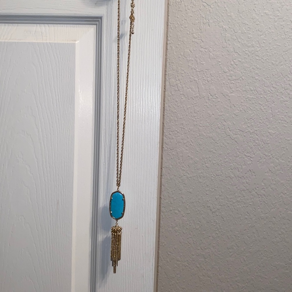 Kendra Scott long necklace
